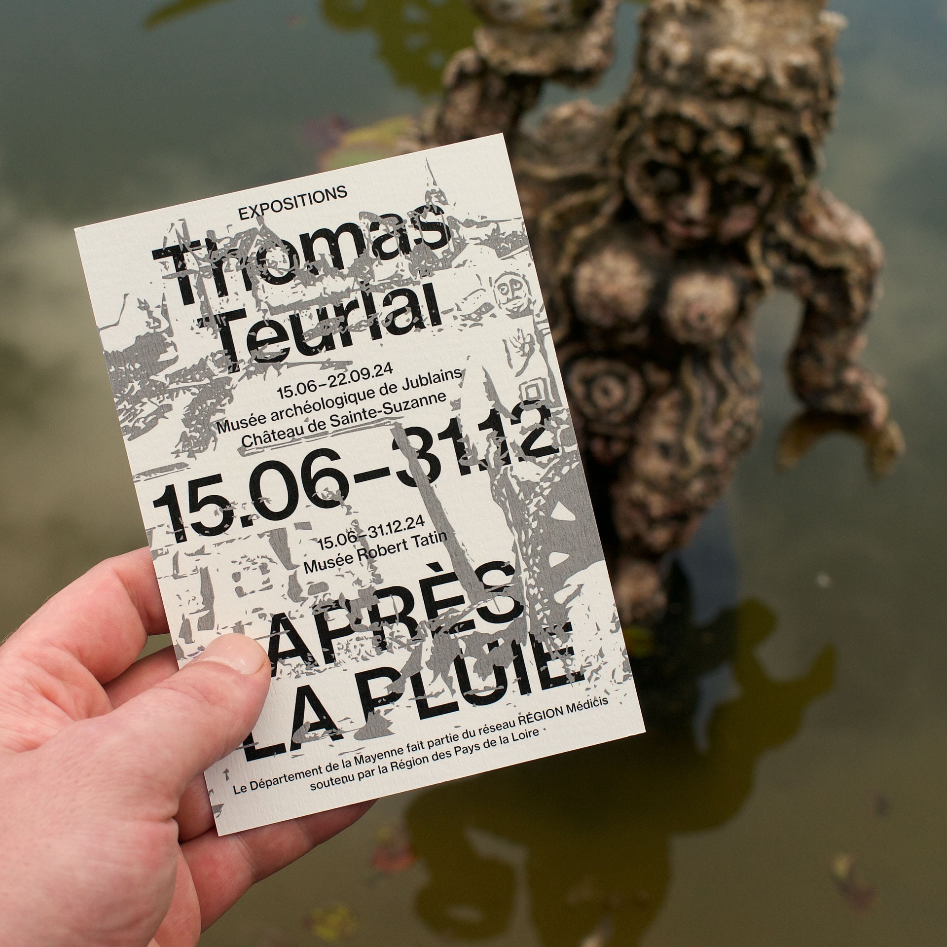 *Après la pluie*, exhibition card, 10,5 × 14,8 cm, musée Robert Tatin, 2024